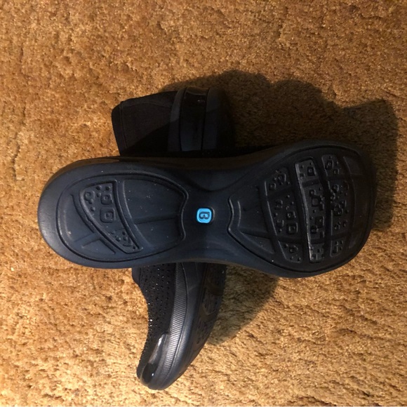 Black Sparkly Slip-On Shoes - Picture 2 of 3